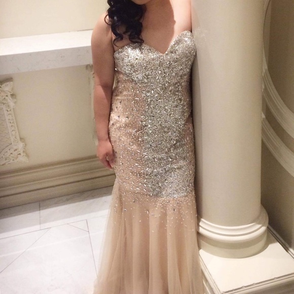 Prom Dress - Picture 3 of 4